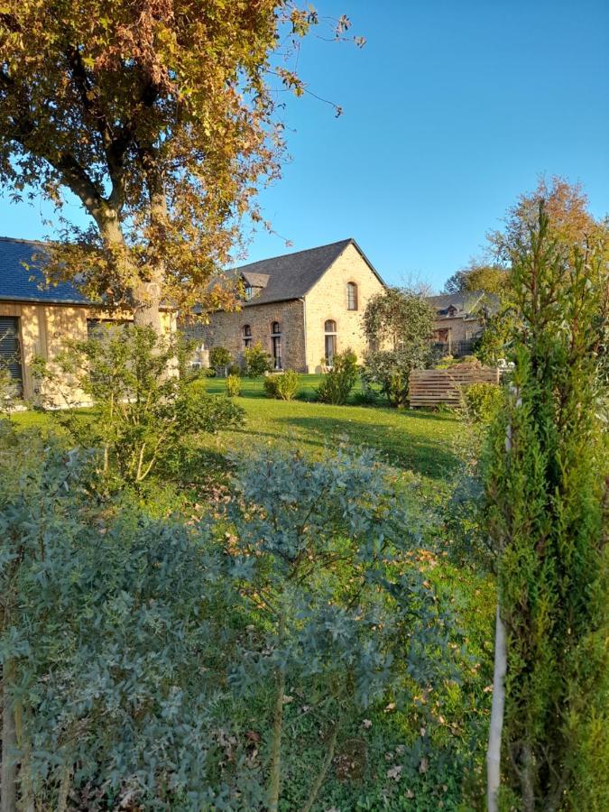 La Sellerie Bed & Breakfast Romagne  ภายนอก รูปภาพ