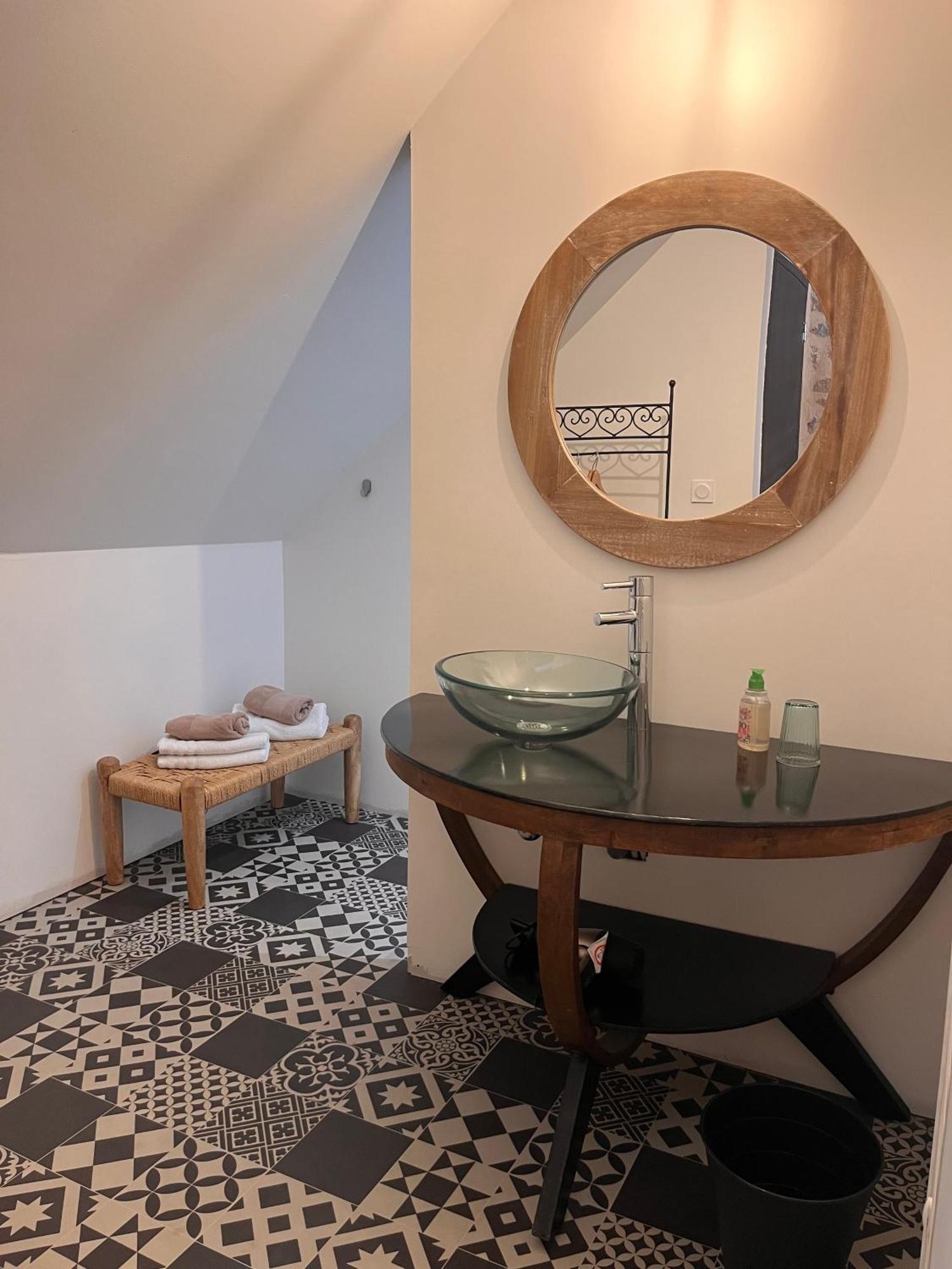 La Sellerie Bed & Breakfast Romagne  ภายนอก รูปภาพ